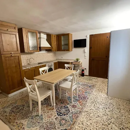 Trulli Ulivi * פוטיניאנו